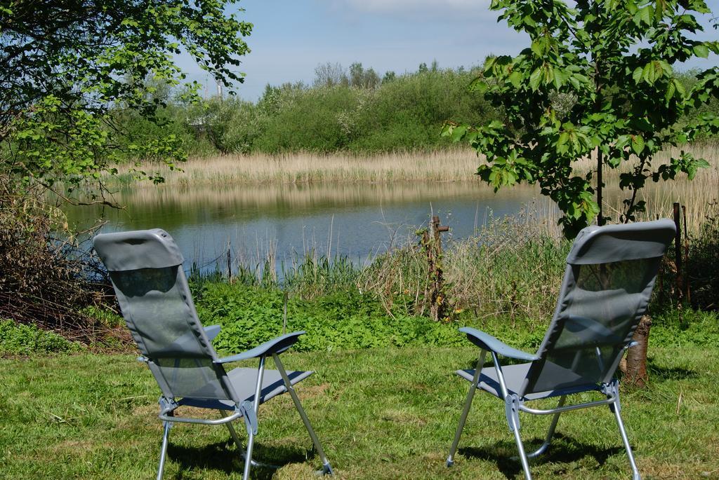 Ferienwohnungen Am Kleinen See 베르겐 아우프 뤼겐 외부 사진