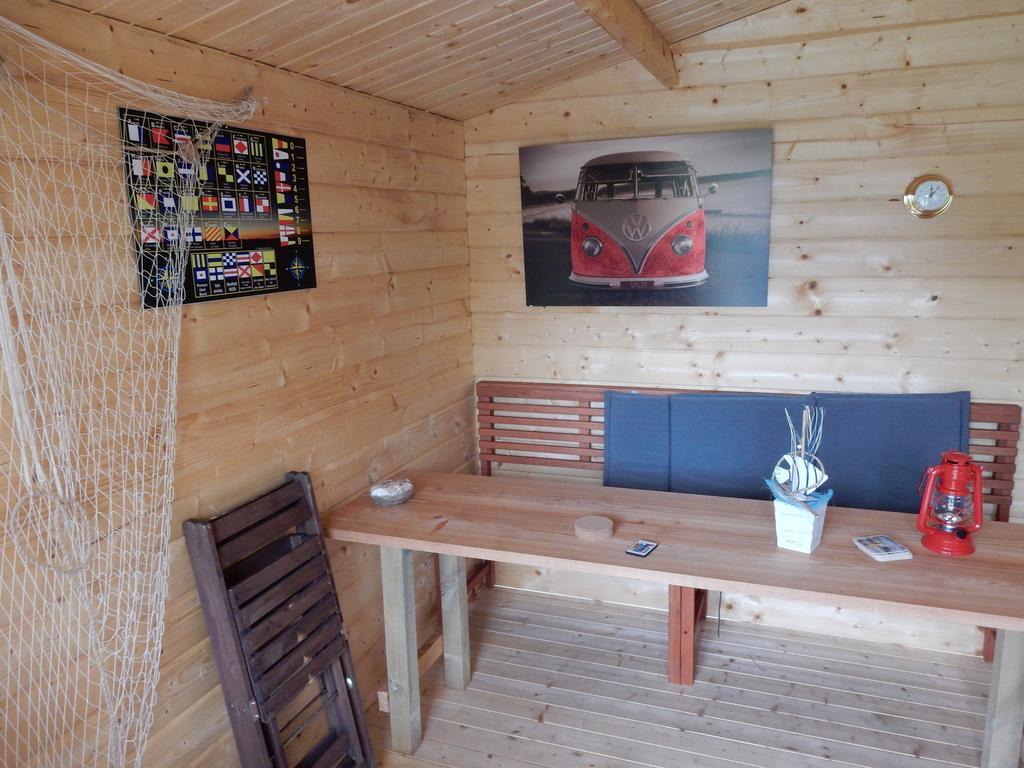Ferienwohnungen Am Kleinen See 베르겐 아우프 뤼겐 외부 사진